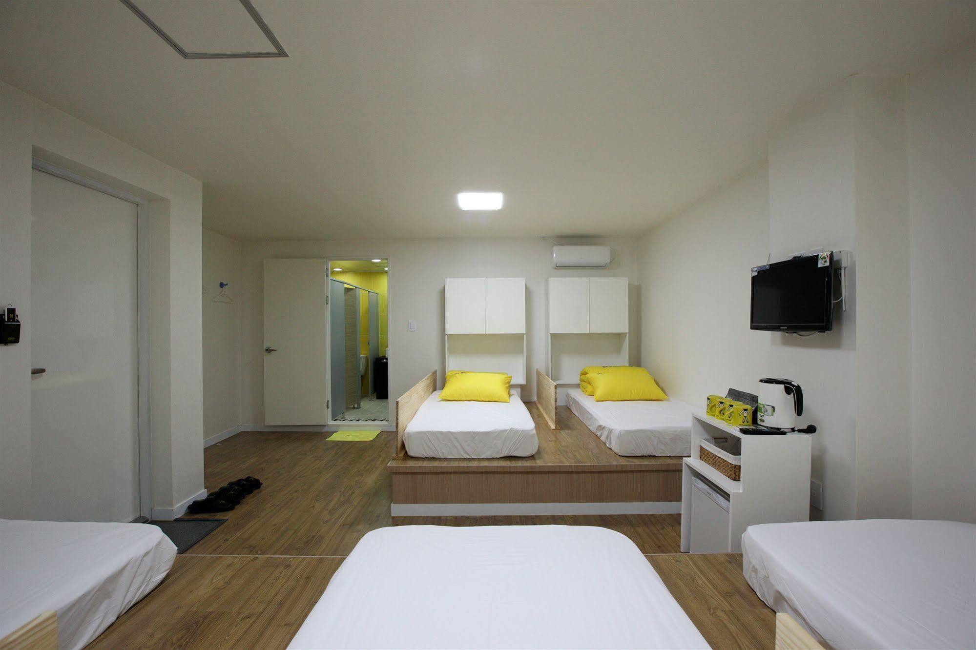 24 Guesthouse Namsan Seoul Exteriör bild